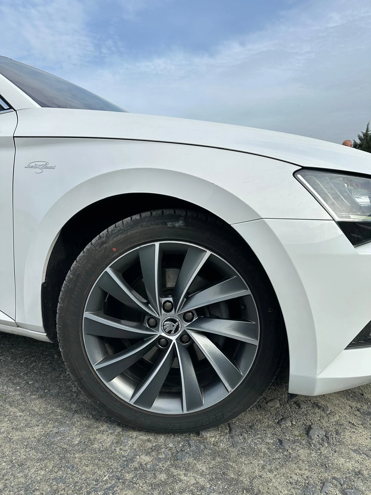 Skoda Superb Laurin&Kement DSG, снимка 6 - Автомобили и джипове - 54213132