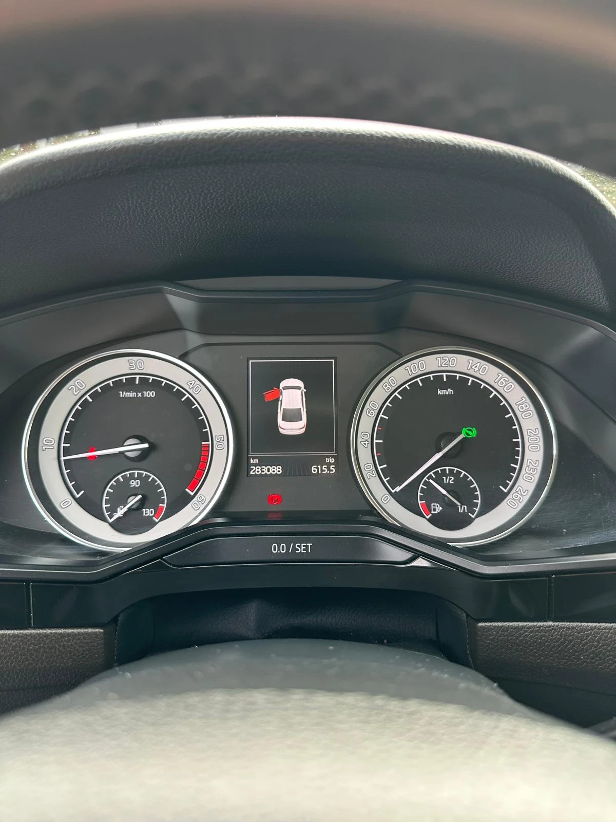 Skoda Superb Laurin&Kement DSG, снимка 11 - Автомобили и джипове - 54213132