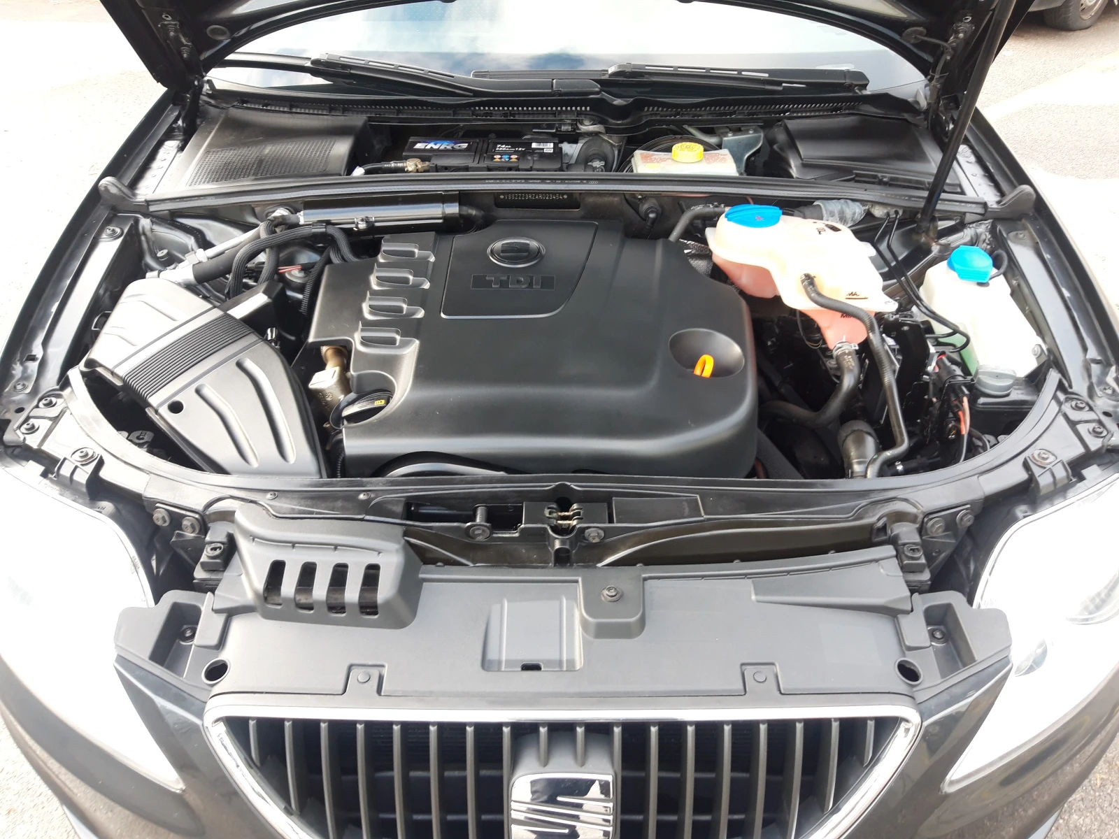 Seat Exeo 2.0TDI-ST* 143k.c-6ck* SW, снимка 14 - Автомобили и джипове - 54431012