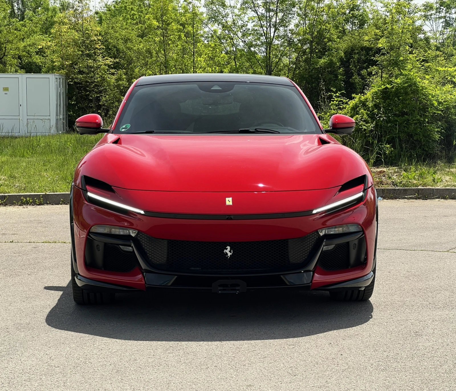 Ferrari Purosangue 6.5 V12 / CERAMIC / AIR / ROSSO 70TH ANNIVERSARY /, снимка 2 - Автомобили и джипове - 54515601