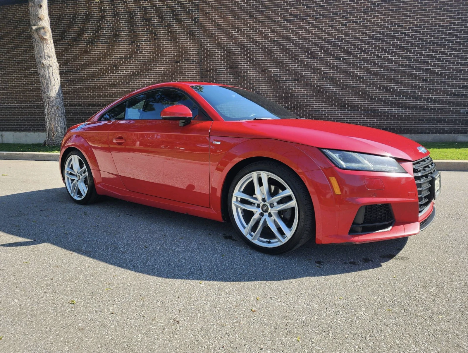Audi Tt 2.0T S-Line Quattro / B&O / FULL, снимка 9 - Автомобили и джипове - 54912418