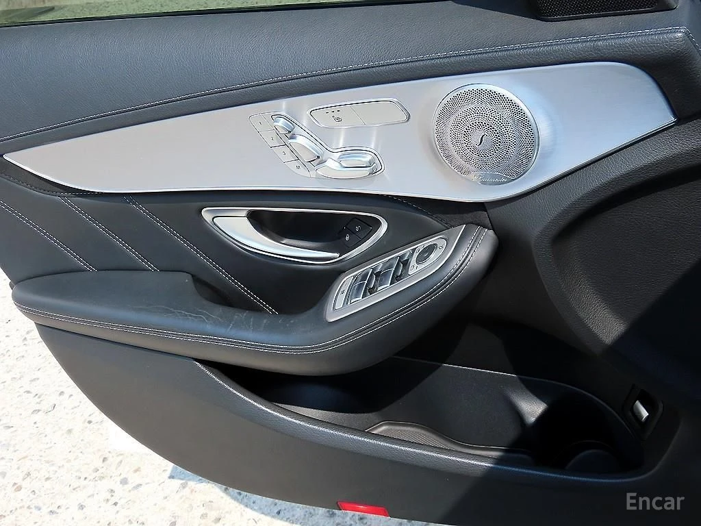 Mercedes-Benz C 63 AMG S* BURMESTER* 360КАМЕРА* LANE* ASSIST* CARBON* , снимка 5 - Автомобили и джипове - 54931658