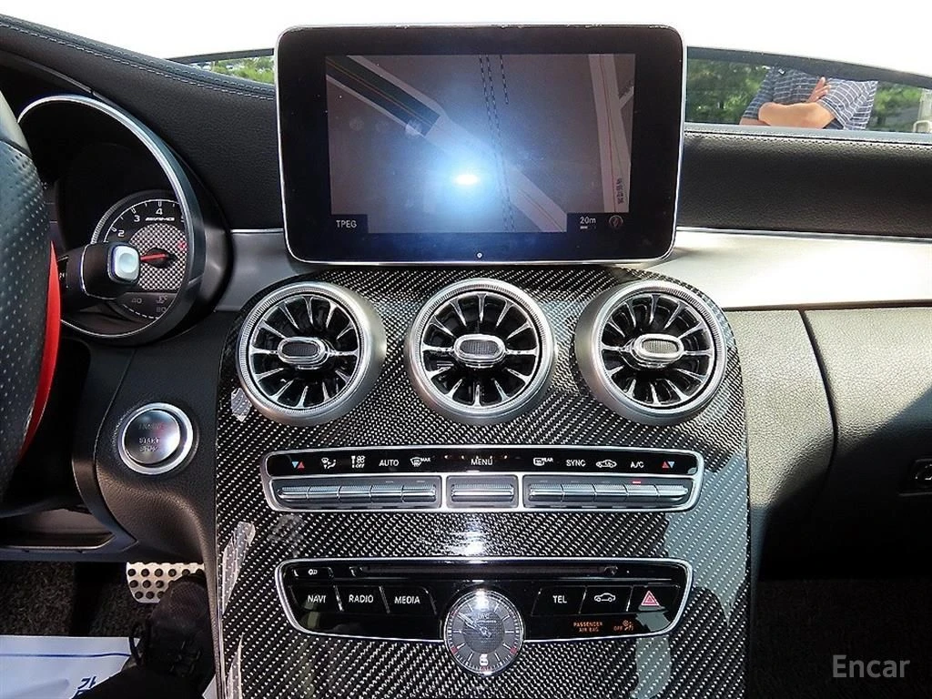 Mercedes-Benz C 63 AMG S* BURMESTER* 360КАМЕРА* LANE* ASSIST* CARBON* , снимка 8 - Автомобили и джипове - 54931658