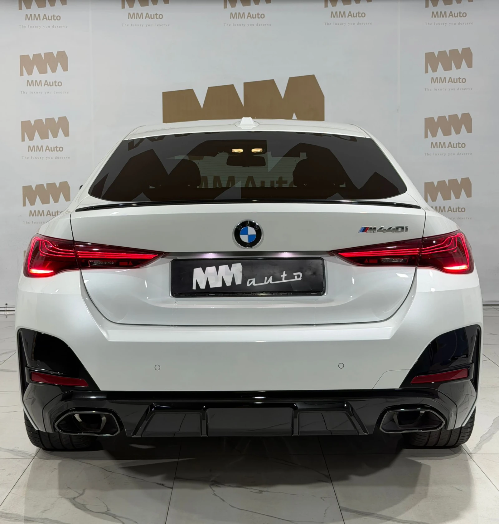 BMW 440 GranCoupe M-SportPro xDrive* Carbon* Pano* Гаранци, снимка 5 - Автомобили и джипове - 55023222