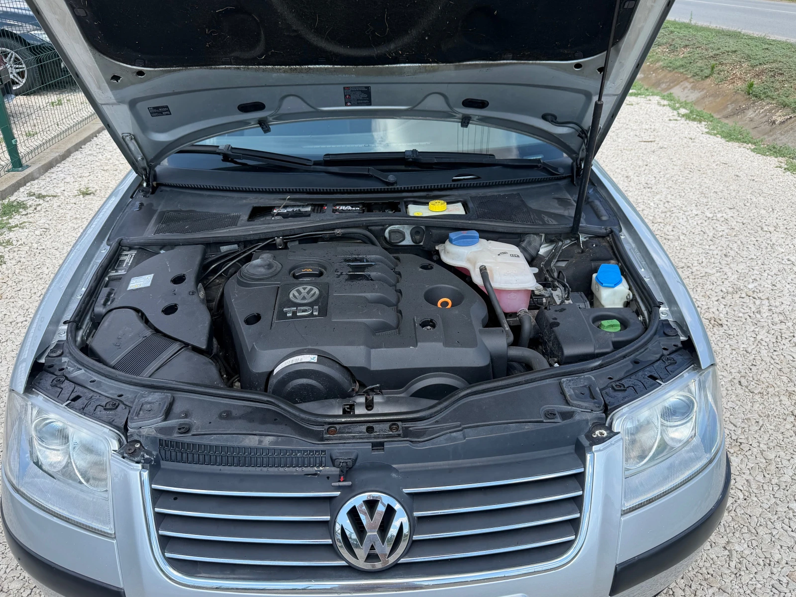 VW Passat 1.9TDI климатроник подгрев , снимка 14 - Автомобили и джипове - 55033099