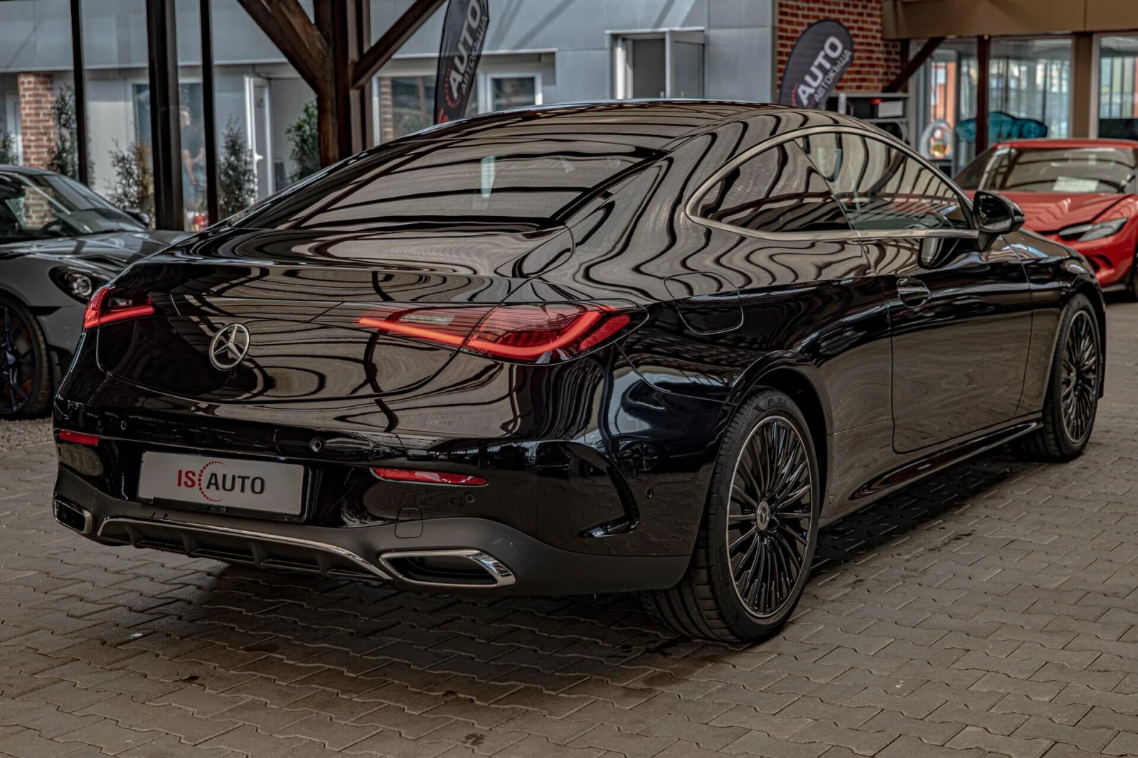 Mercedes-Benz CLE 200 AMG Line/Камера/Амбиент/Карбон/MBUX/Мемори/Панорам, снимка 6 - Автомобили и джипове - 55180726