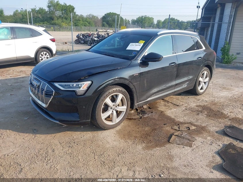 Audi E-Tron Premium Plus