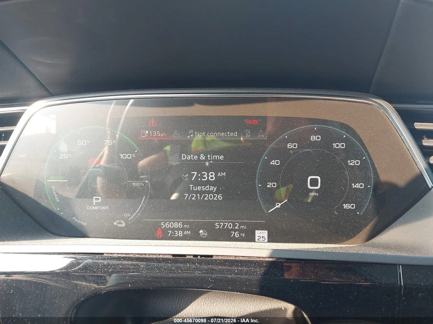 Audi E-Tron Premium Plus, снимка 7 - Автомобили и джипове - 55534771