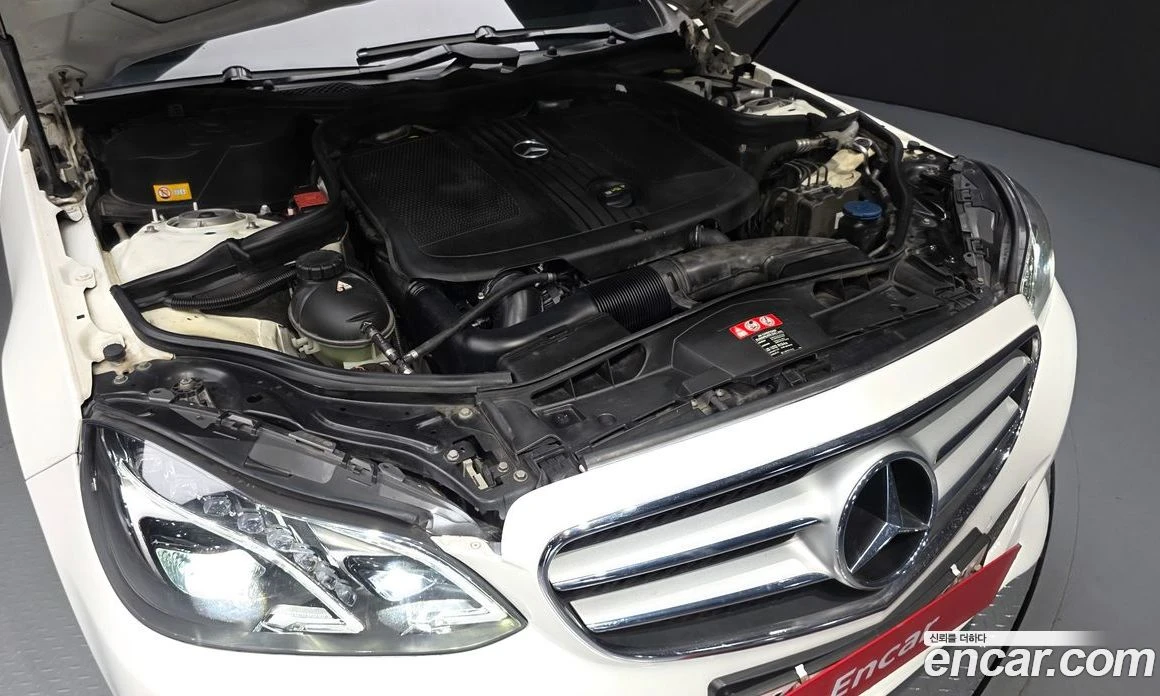 Mercedes-Benz E 220 E220 CDI Avantgarde, снимка 6 - Автомобили и джипове - 56122879