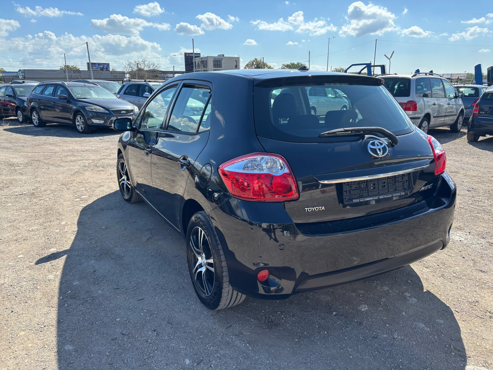 Toyota Auris 1.4 D4D FACELIFT, снимка 5 - Автомобили и джипове - 56327739
