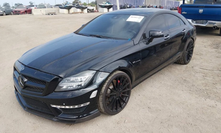 Mercedes-Benz CLS 63 AMG S* CARBON* HARMAN* �����* CARFAX | Mobile.bg � ����������� 2