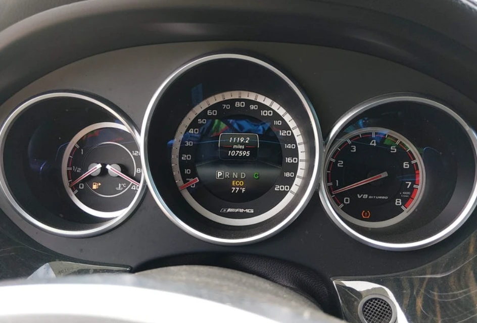 Mercedes-Benz CLS 63 AMG S* CARBON* HARMAN* �����* CARFAX | Mobile.bg � ����������� 9