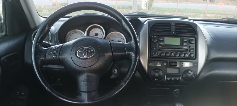 Toyota Rav4, снимка 6 - Автомобили и джипове - 47425700