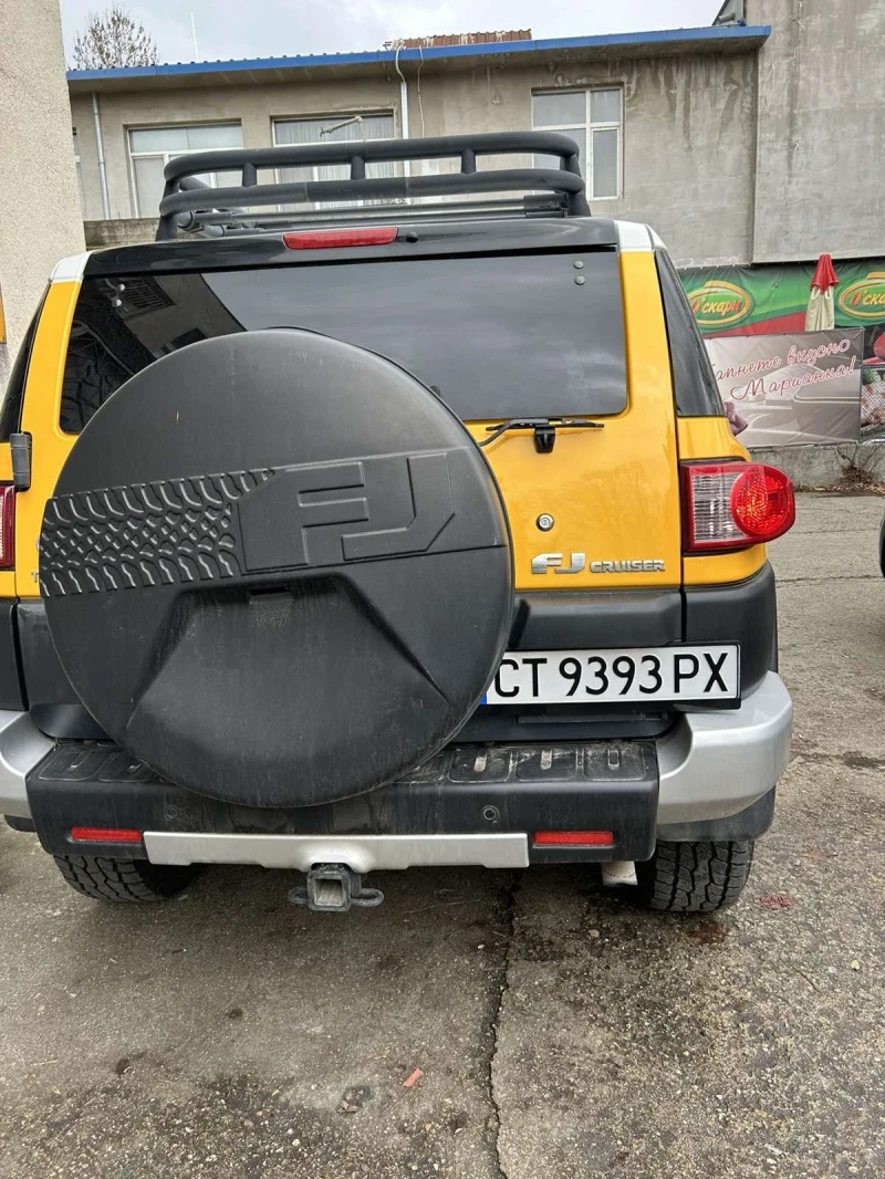 Toyota Fj cruiser 4.0 Automatik 4x4, снимка 2 - Автомобили и джипове - 47981222