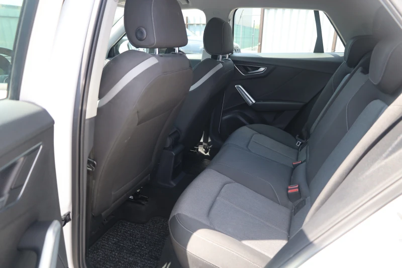 Audi Q2 2.0 TDI quattro KeyGO Virtual ACC Aut SzH #iCarbg, снимка 10 - Автомобили и джипове - 50861757