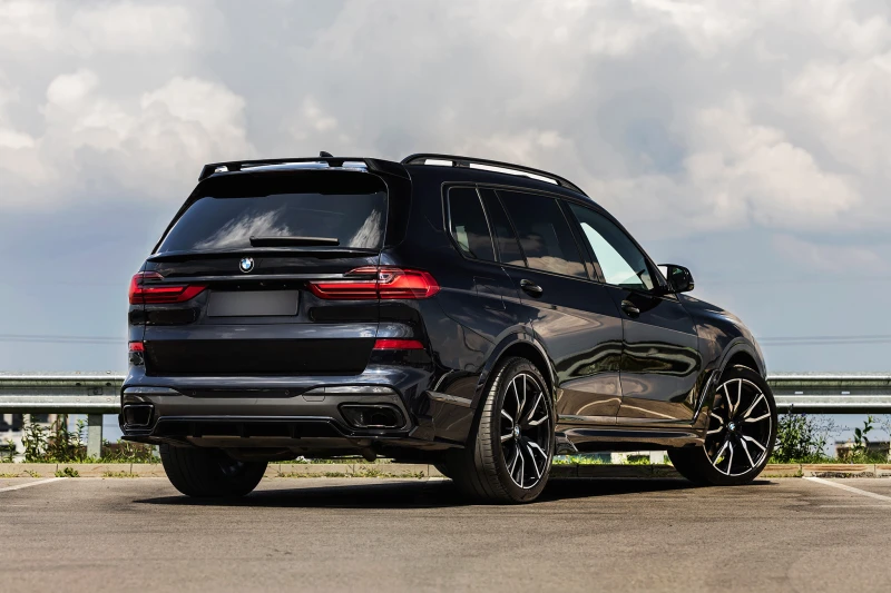 BMW X7 40i Бартер, снимка 6 - Автомобили и джипове - 52528981