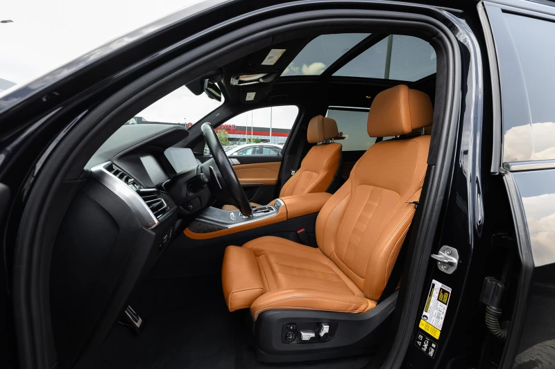 BMW X7 40i Бартер, снимка 9 - Автомобили и джипове - 52528981