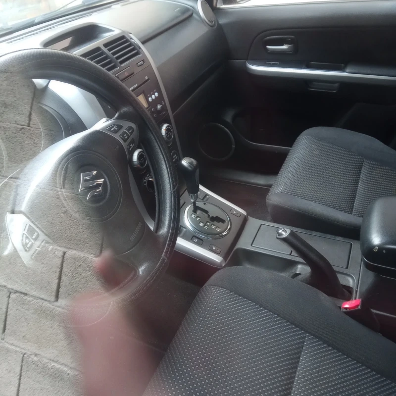 Suzuki Grand vitara 2.0 140кс.бензин и газ, снимка 8 - Автомобили и джипове - 52690889