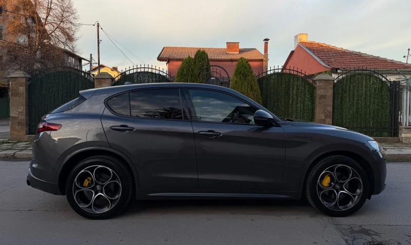 Alfa Romeo Stelvio VELOCE TI Q4 Внос Швейцария, снимка 8 - Автомобили и джипове - 52392645
