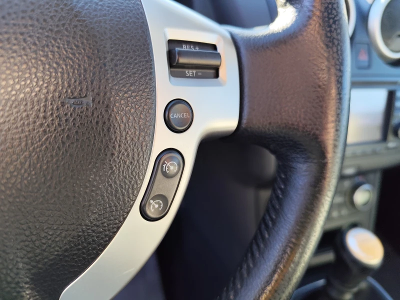 Nissan Qashqai 1.6DCi* EURO5A* NAVI* CAMERA 360* ПАНОРАМА* , снимка 9 - Автомобили и джипове - 52738109