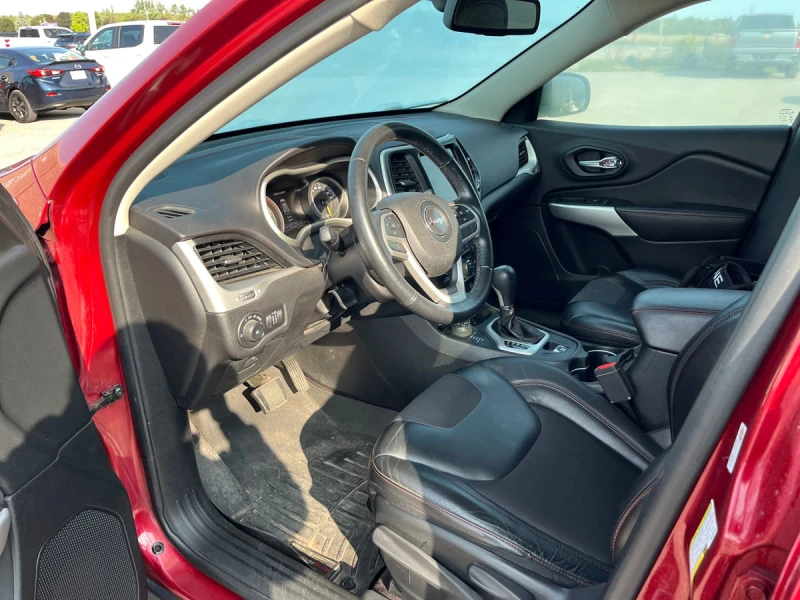 Jeep Cherokee TRAILHAWK/REMOTE START/CARPLAY/NAVI/KEYLESS/V6, снимка 7 - Автомобили и джипове - 52739014