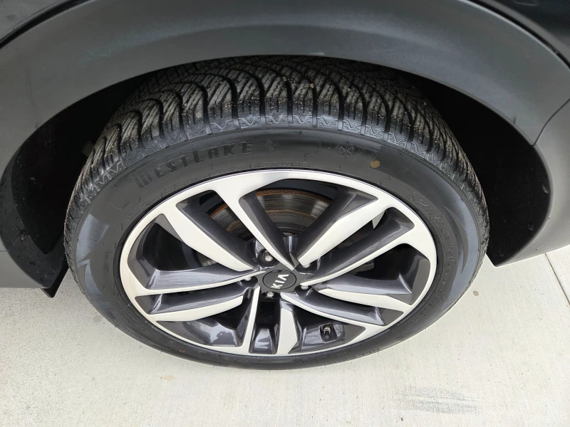 Kia Sportage 1.6 CRDI* * FACE* * PLATINUM EDITION* * FULL LED *, снимка 6 - Автомобили и джипове - 53134101