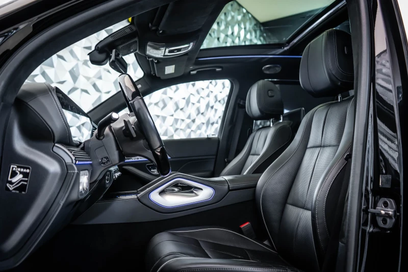 Mercedes-Benz GLS 600 Maybach 4M * Multimedia* FirstCl* 360* SoftCl* , снимка 8 - Автомобили и джипове - 53178847