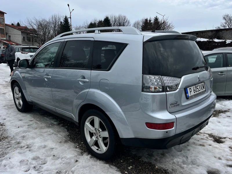 Mitsubishi Outlander 2, 0TDI-140k.c/4x4/СЕДЕММЕСТЕН/ОБСЛУЖЕН!!!, снимка 4 - Автомобили и джипове - 53237396