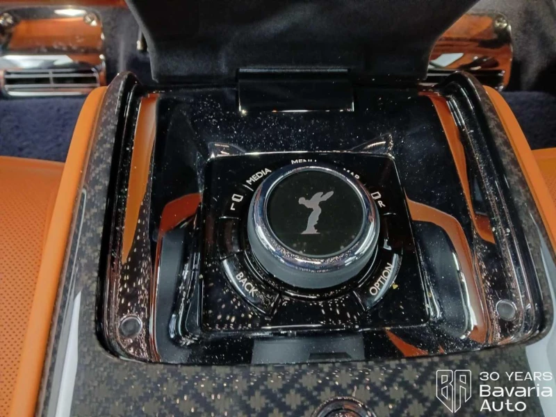 Rolls-Royce Cullinan  Black Badge, снимка 15 - Автомобили и джипове - 53287540