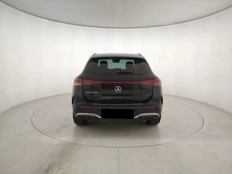 Mercedes-Benz EQA 250 AMG Line - изображение 5