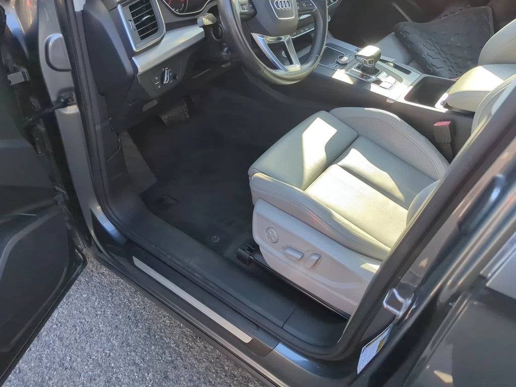 Audi Q5 * PROGRESSIV * CARFAX * БЕЗ ПЪРВОНАЧАЛНА ВНОСКА - изображение 6