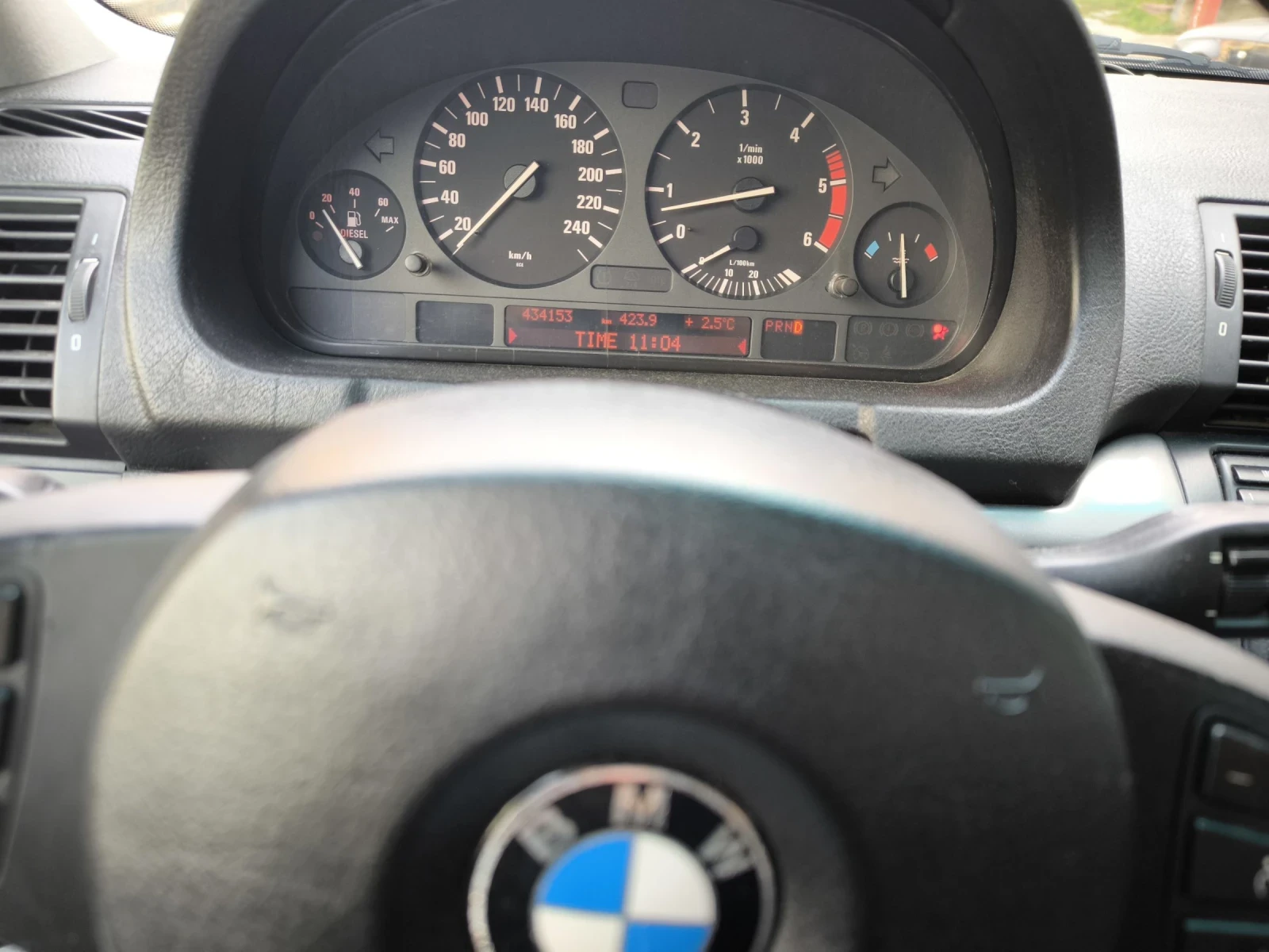 BMW X5  - изображение 8