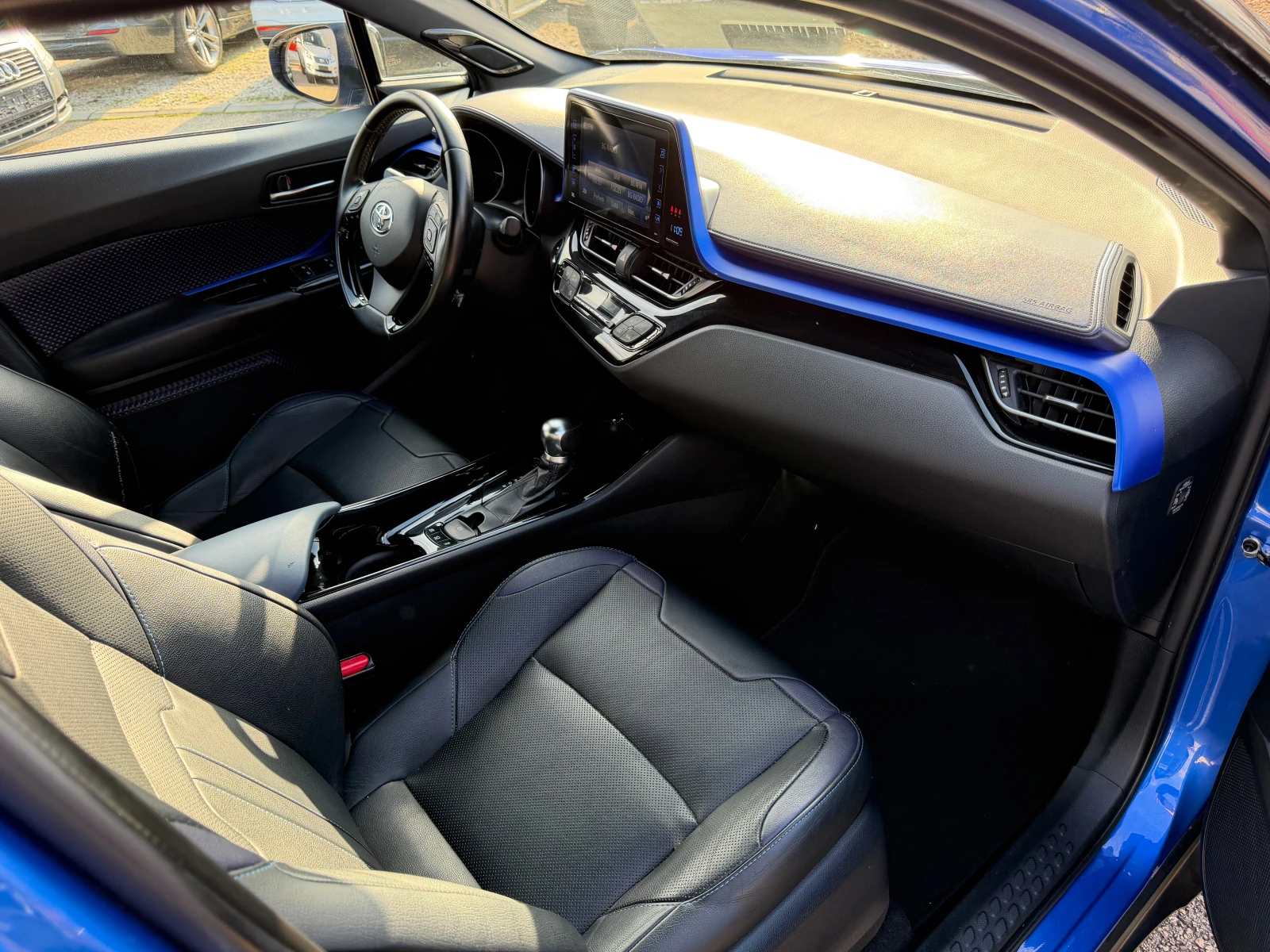 Toyota C-HR 1.8h 122.  Luxury JBL FULL   | Mobile.bg   15