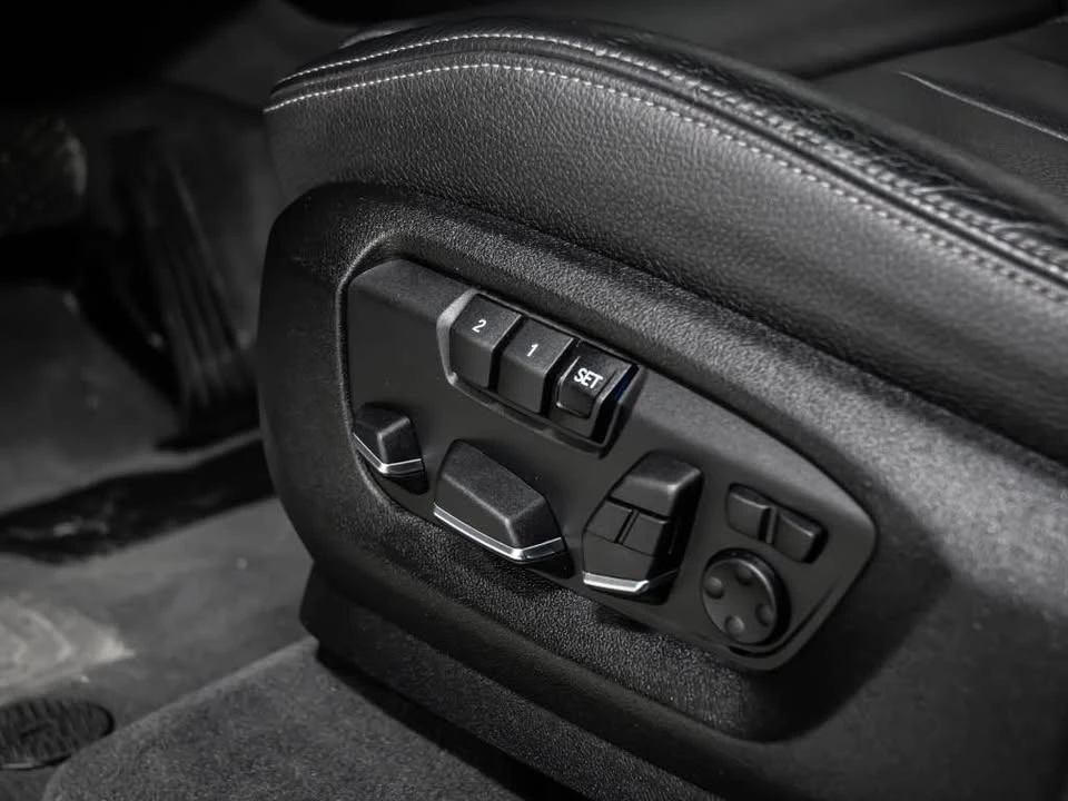 BMW X5 xDrive35i / M Sport Pkg / H/K Sound / Navi/Pano - изображение 9