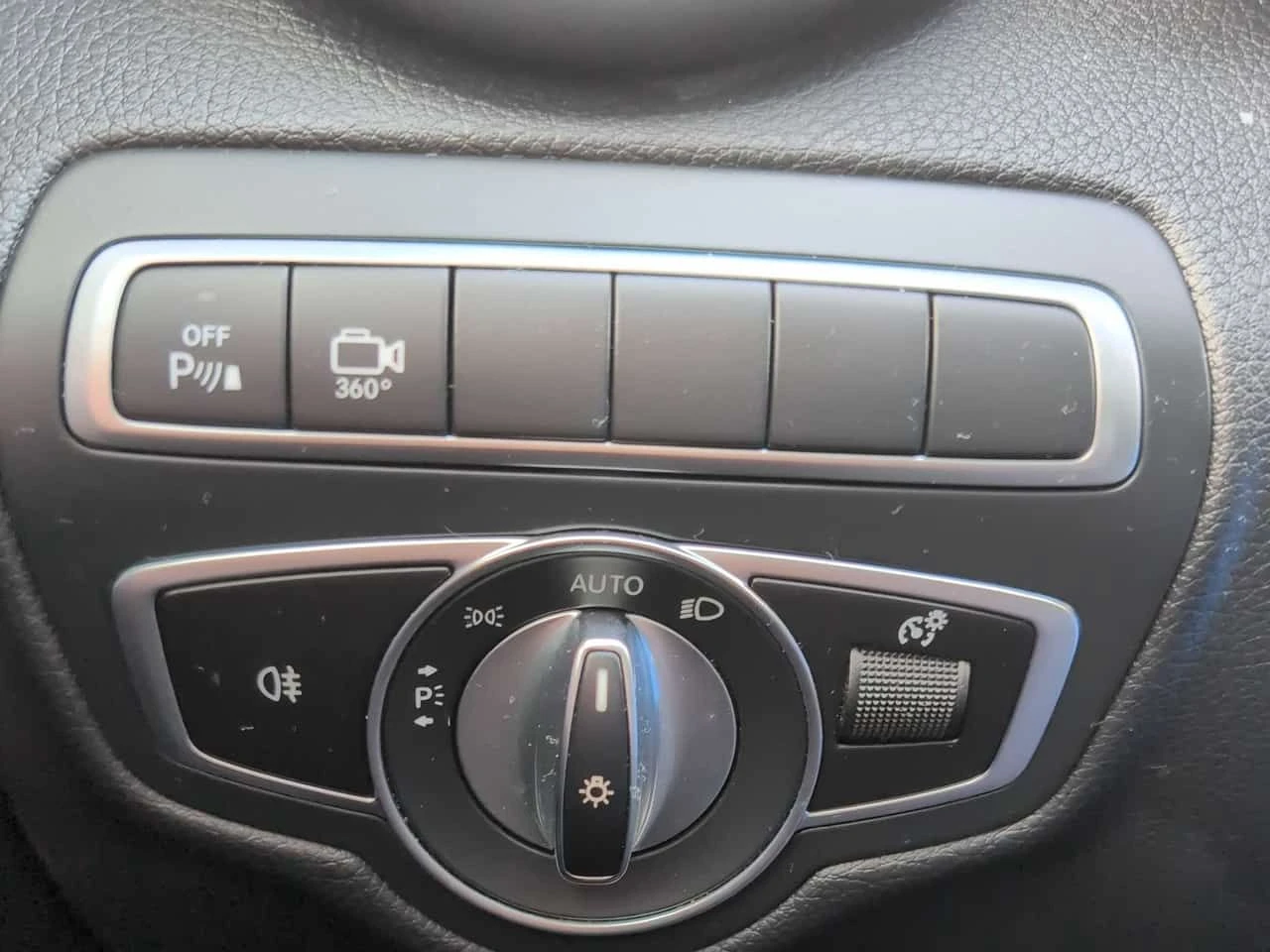 Mercedes-Benz GLC 300 4MATIC* AMG-pack* 360КАМЕРИ* ПАНОРАМА* , снимка 11 - Автомобили и джипове - 54184965