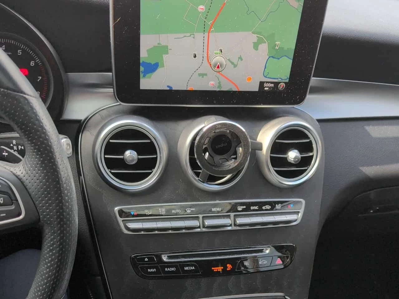 Mercedes-Benz GLC 300 4MATIC* AMG-pack* 360КАМЕРИ* ПАНОРАМА* , снимка 9 - Автомобили и джипове - 54184965