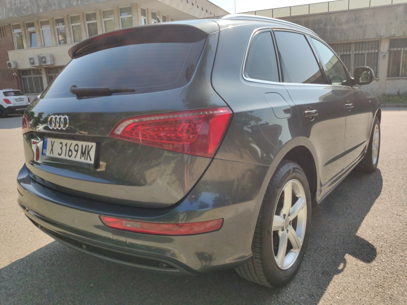 Audi Q5 2.0TDI S line quattro , снимка 5 - Автомобили и джипове - 54318356