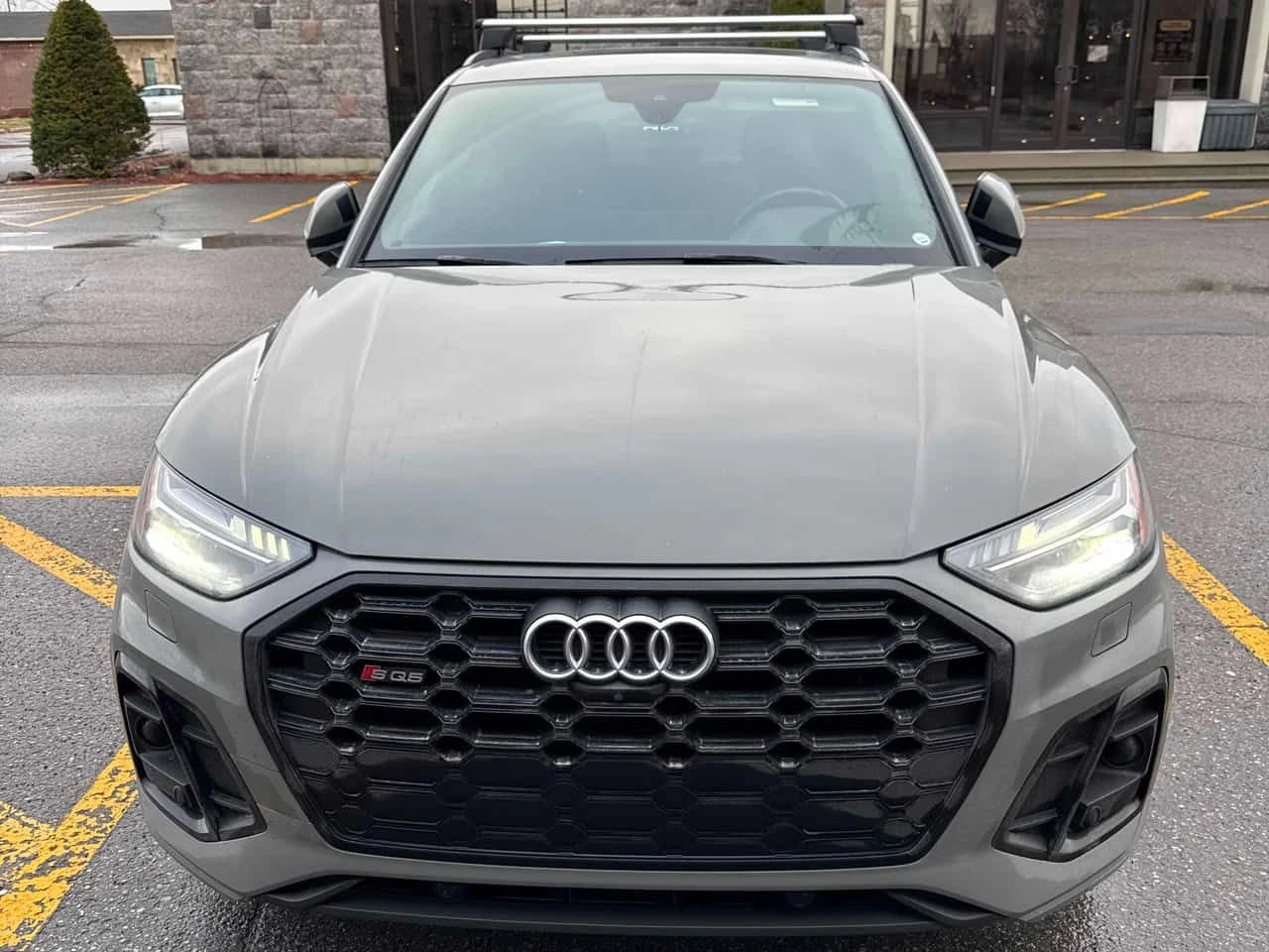 Audi SQ5 TECHNIK * ДИСТРОНИК* 360 КАМЕРА* ПАНОРАМА* H/K* , снимка 2 - Автомобили и джипове - 54397269