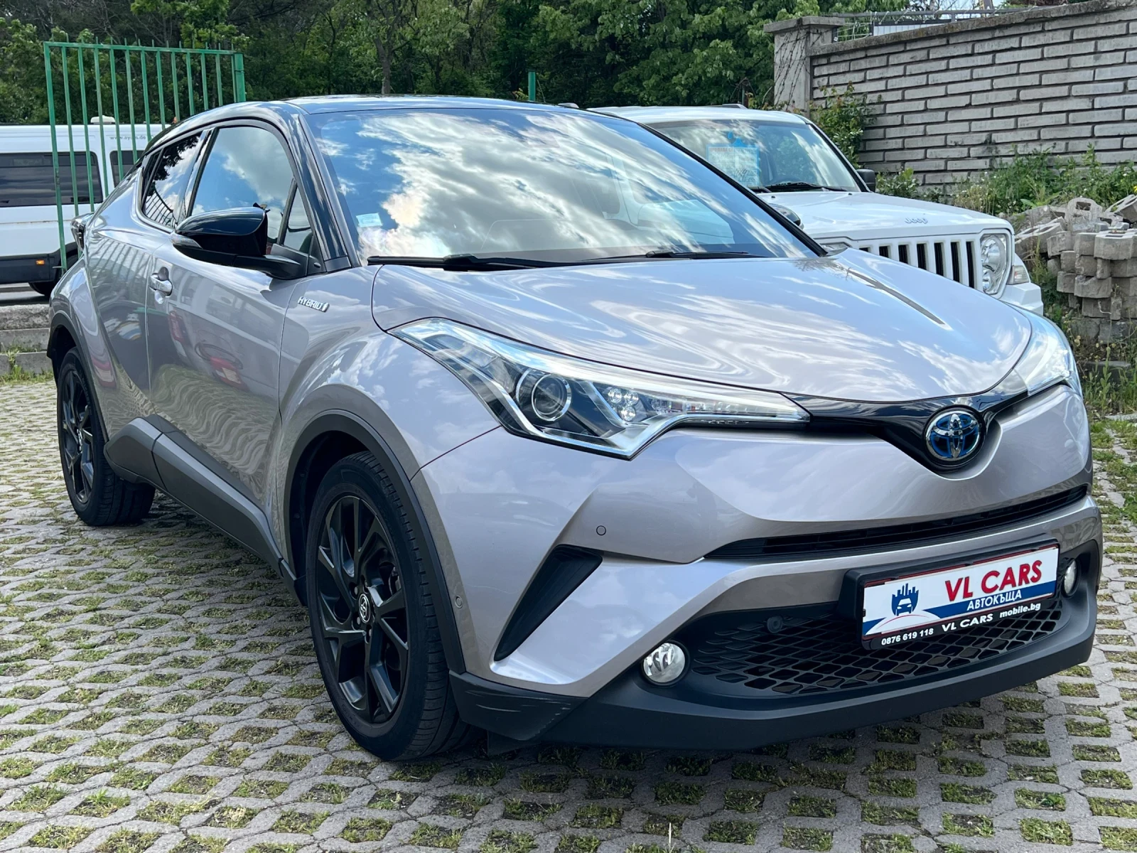 Toyota C-HR 1.8 Hybrid , снимка 3 - Автомобили и джипове - 54630885
