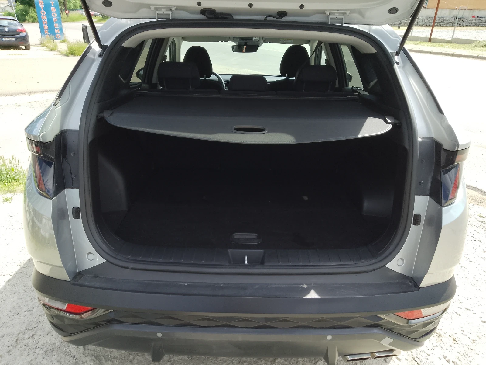Hyundai Tucson 1.6 CRDI/COMFORT/95x.km., снимка 15 - Автомобили и джипове - 54682021