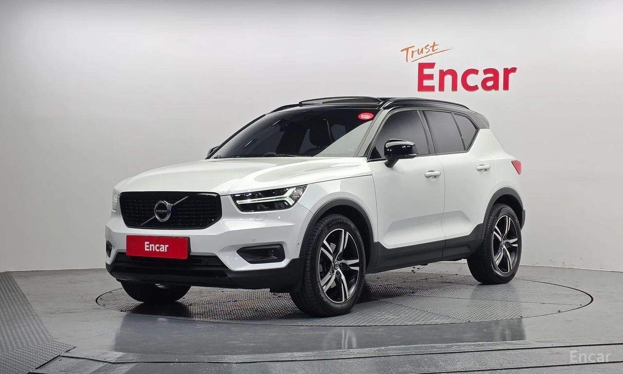 Volvo XC40 T4* R* DESIGN* LANE* ASSIST* ПАНОРАМА* КАМЕРА* 