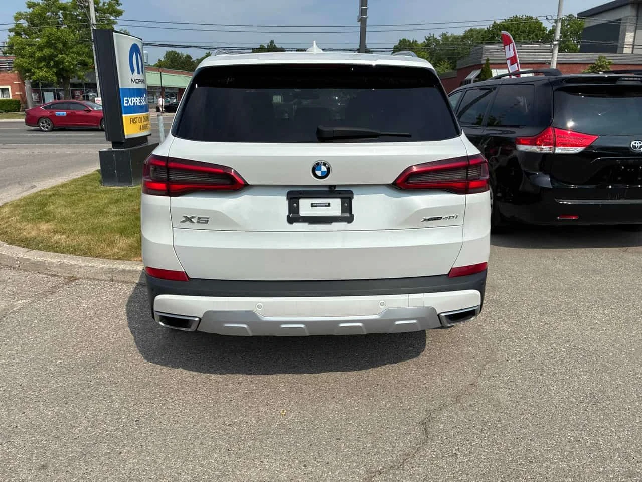 BMW X5 xDrive40i/ПАНОРАМА/ПОДГРЕВИ, снимка 4 - Автомобили и джипове - 54896962