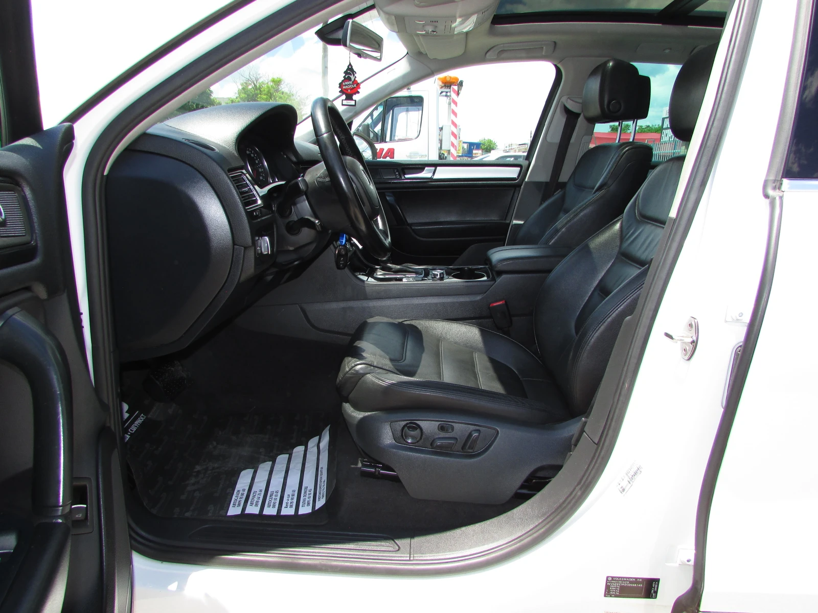 VW Touareg 3.0TDI EURO5B, снимка 8 - Автомобили и джипове - 54982296