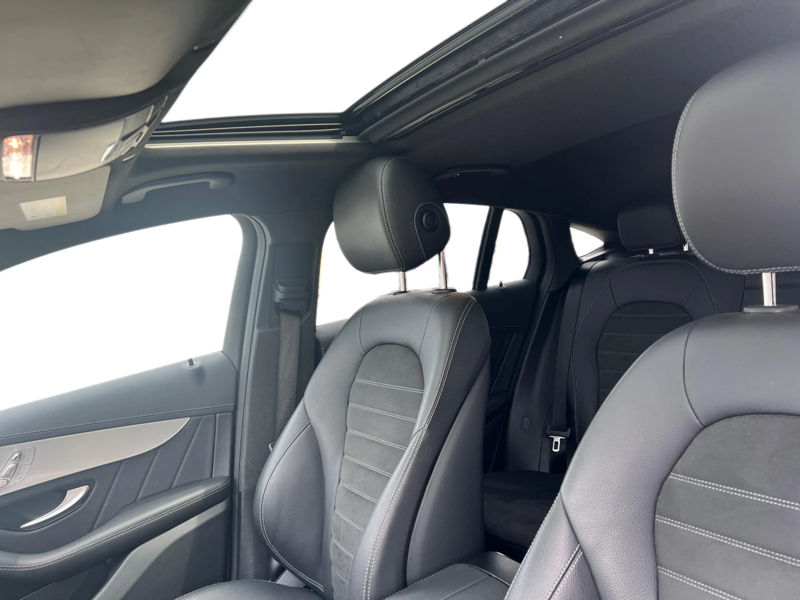 Mercedes-Benz GLC 300 е 4MATIC Coupe, снимка 13 - Автомобили и джипове - 55386551