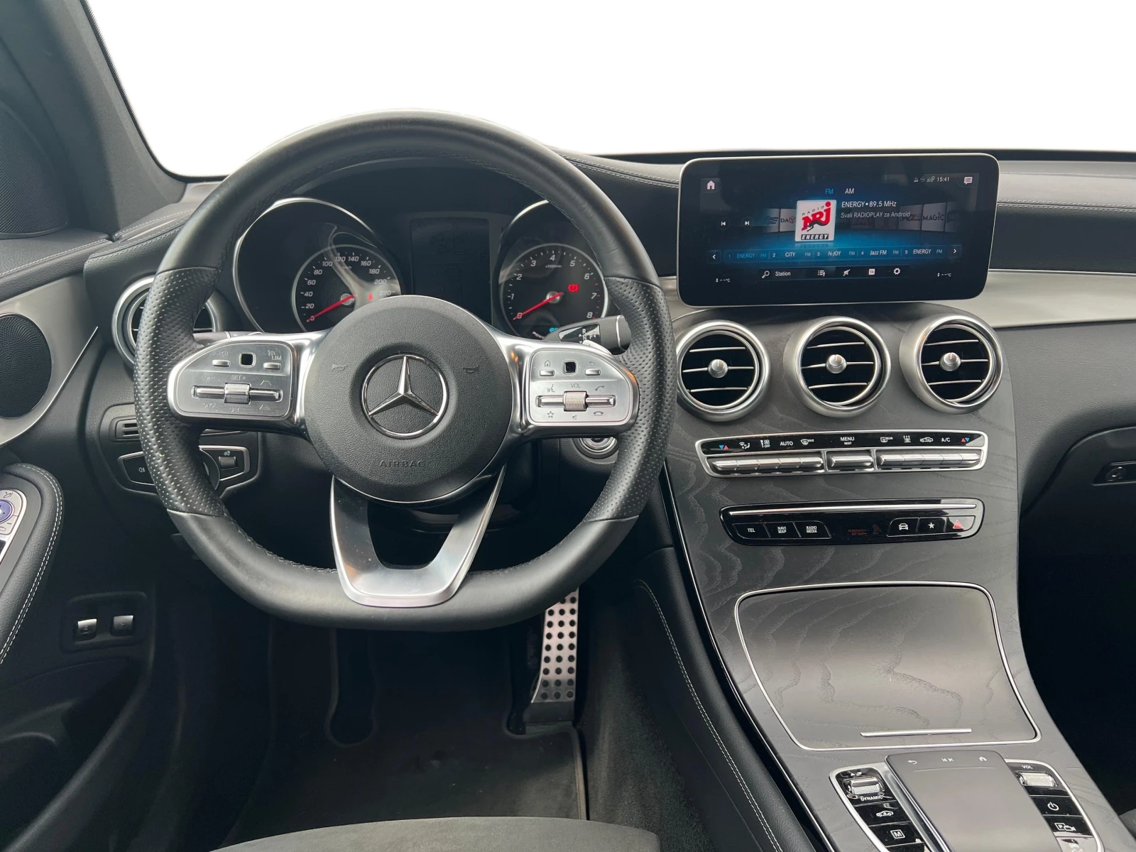 Mercedes-Benz GLC 300 е 4MATIC Coupe, снимка 7 - Автомобили и джипове - 55386551