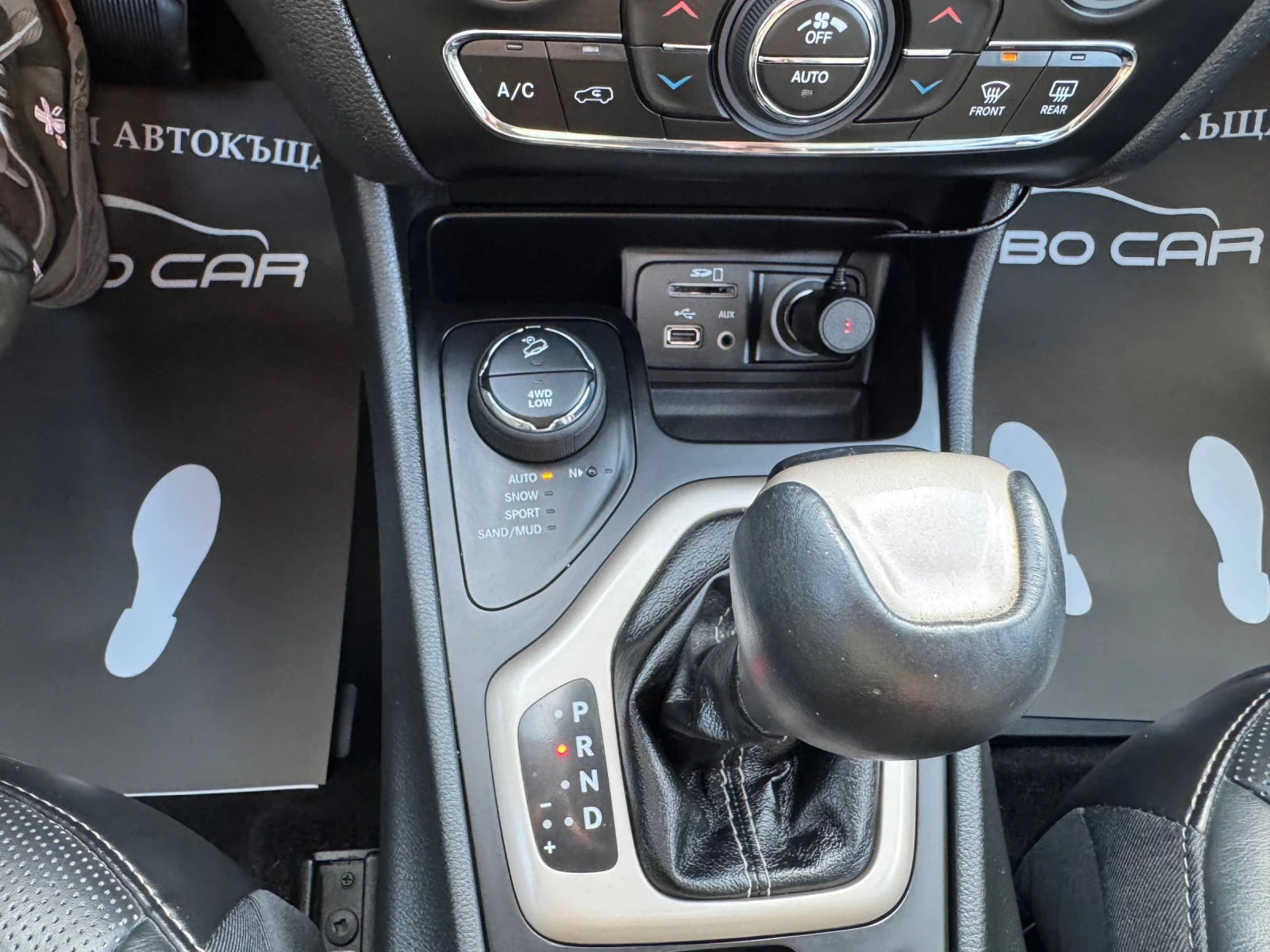 Jeep Cherokee 2.2CDI-200kc.FULL FULL-FULL-UNIKAT, снимка 17 - Автомобили и джипове - 55435933