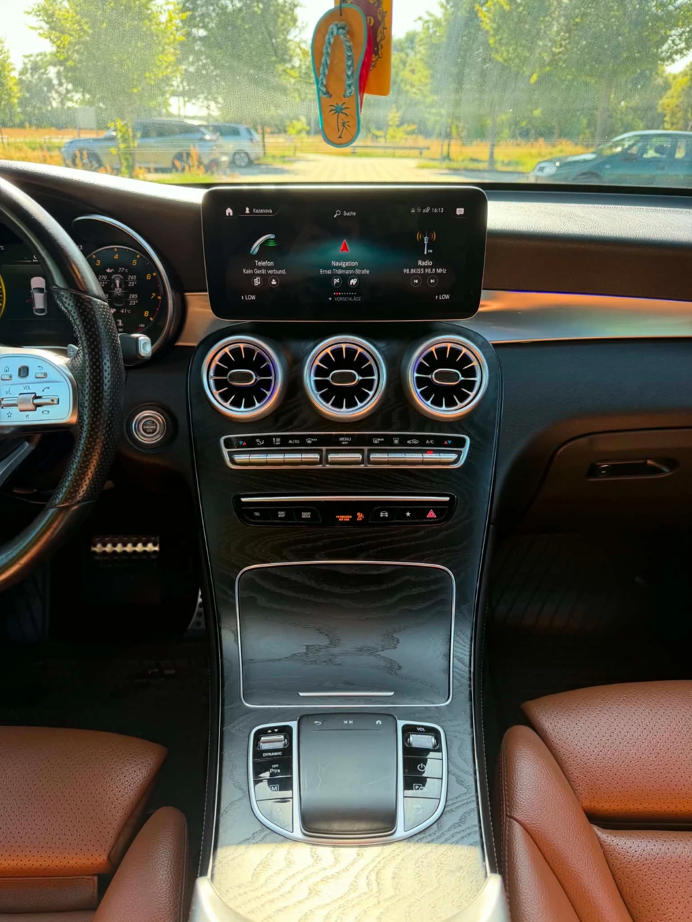 Mercedes-Benz GLC 300, снимка 10 - Автомобили и джипове - 55504587