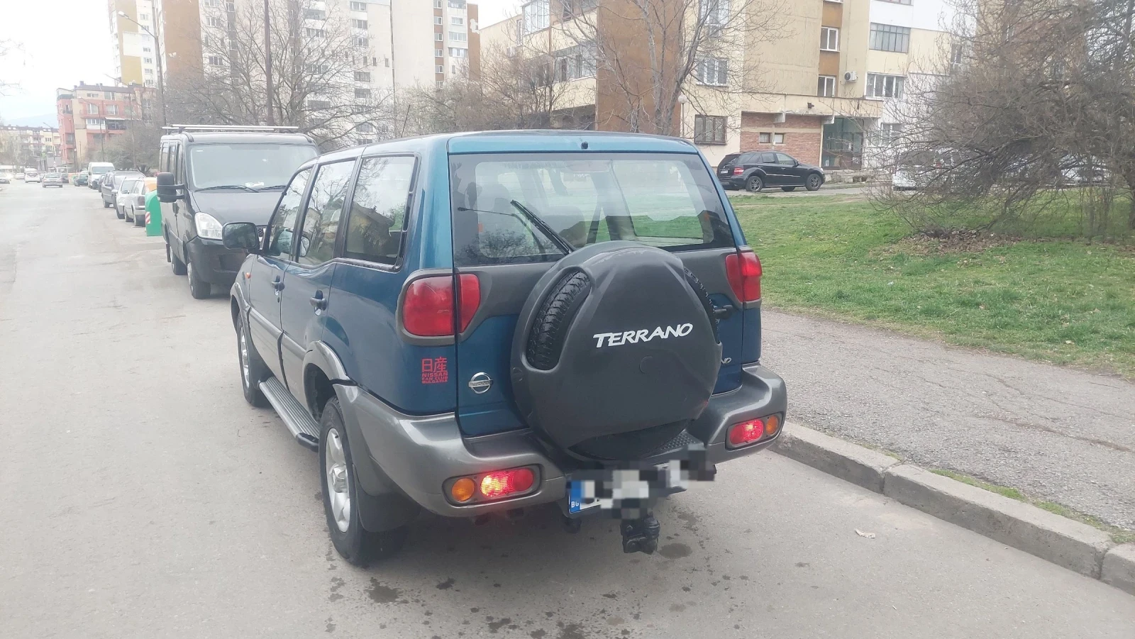 Nissan Terrano 3.0, снимка 6 - Автомобили и джипове - 55650853