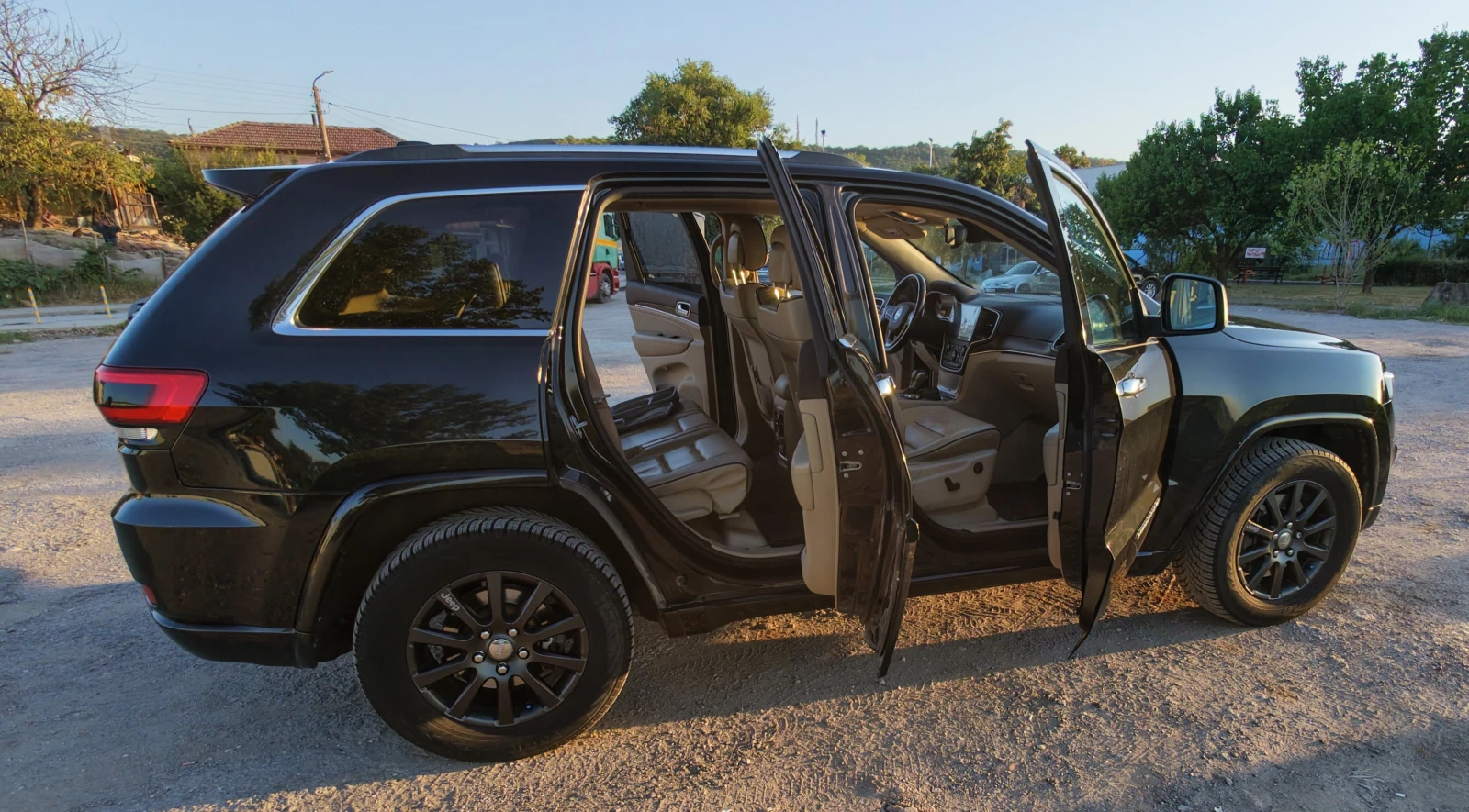 Jeep Grand cherokee 3.0 CRD OVERLAND, снимка 7 - Автомобили и джипове - 55663908