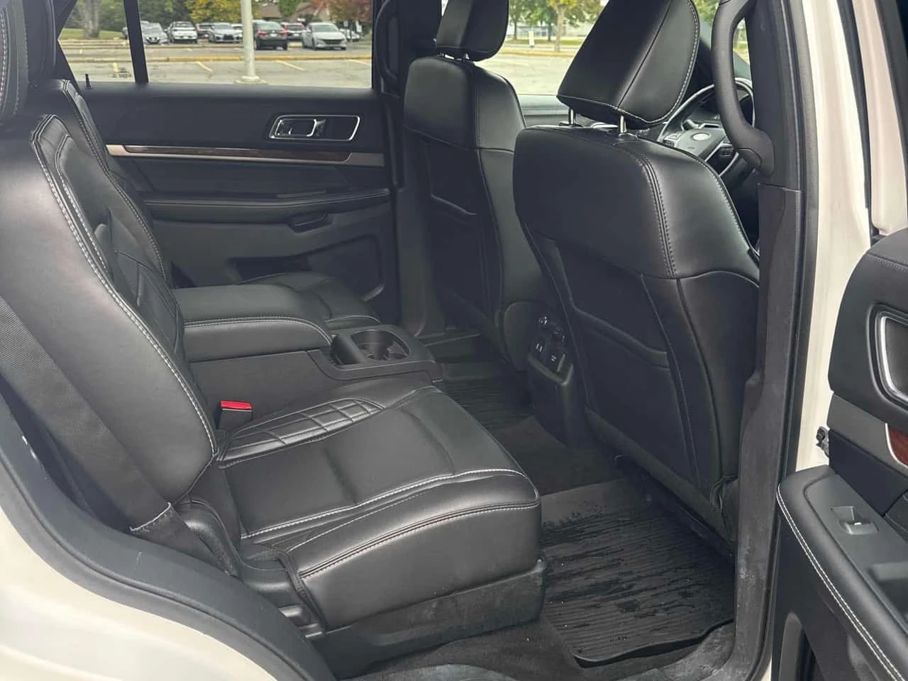 Ford Explorer Platinum | CARFAX | БЕЗ ИНЦИДЕНТИ , снимка 11 - Автомобили и джипове - 56362751